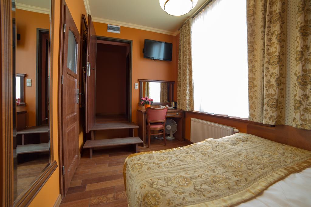 Rynek 16 Aparthotel Sandomierz Buitenkant foto