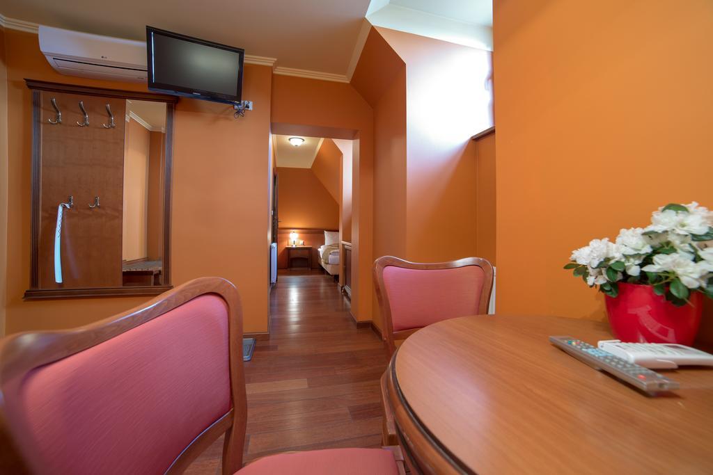 Rynek 16 Aparthotel Sandomierz Buitenkant foto